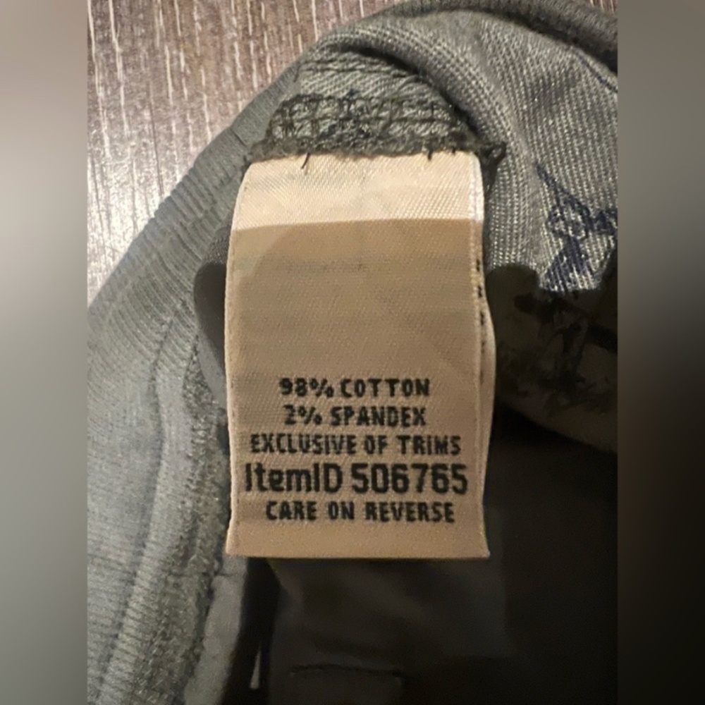 L.L. Bean Stretch Ripstop Pull-On Capri Pants - Picture 11 of 12